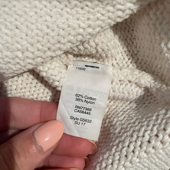 Tank - Picture 2 of 7